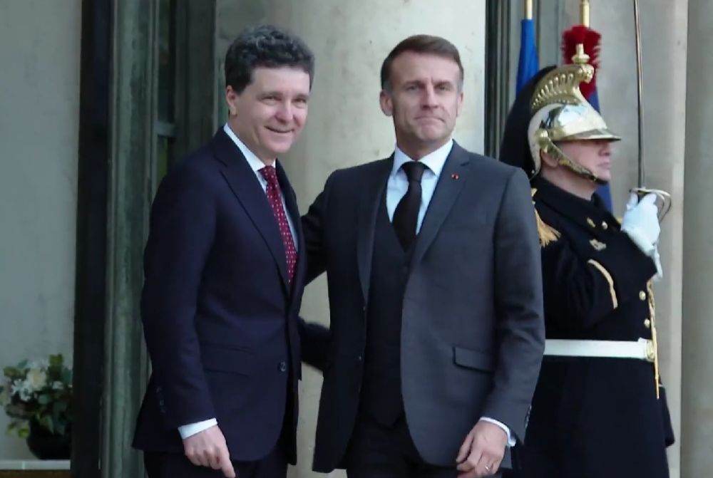 Nicuşor Dan a fost primit la Élysee de Emmanuel Macron